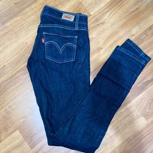 Levi's 524 jeans